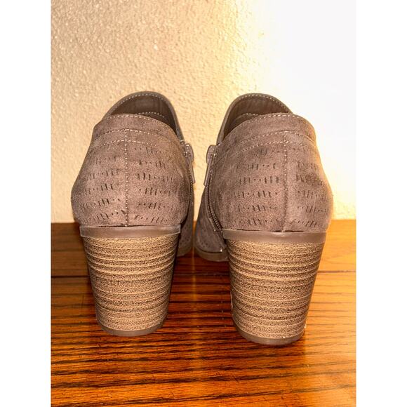 Madeline Girl Wrenn Preppy Edgy Baddie Open Toe Stacked Heel - Picture 3 of 11